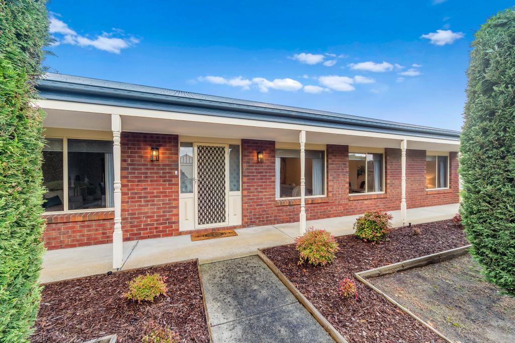 24 Huntingtower Cres, Langwarrin, VIC 3910