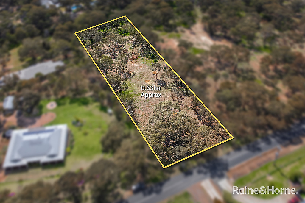 24 Emu Rd, Sunbury, VIC 3429