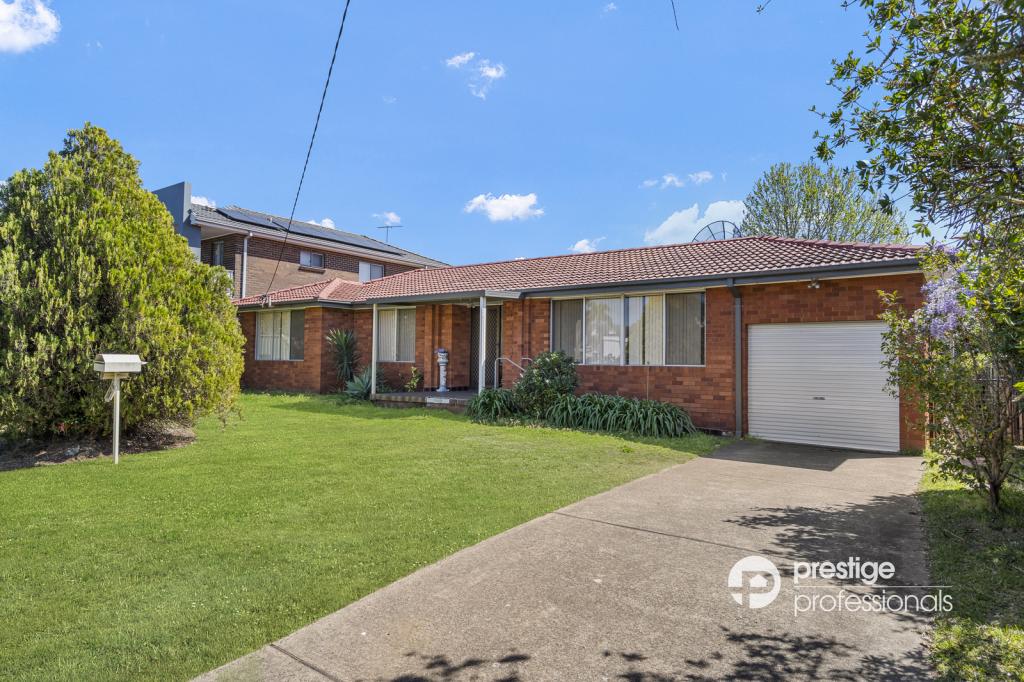 18 Flanagan Ave, Moorebank, NSW 2170