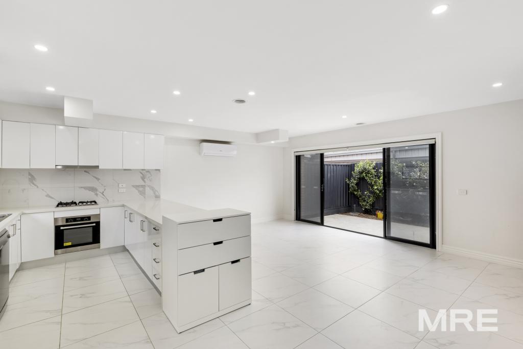 2/62 Andrews Ave, Reservoir, VIC 3073