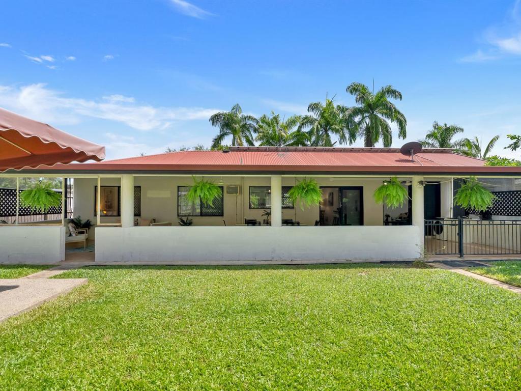 71 Barnard Dr, Mount Sheridan, QLD 4868