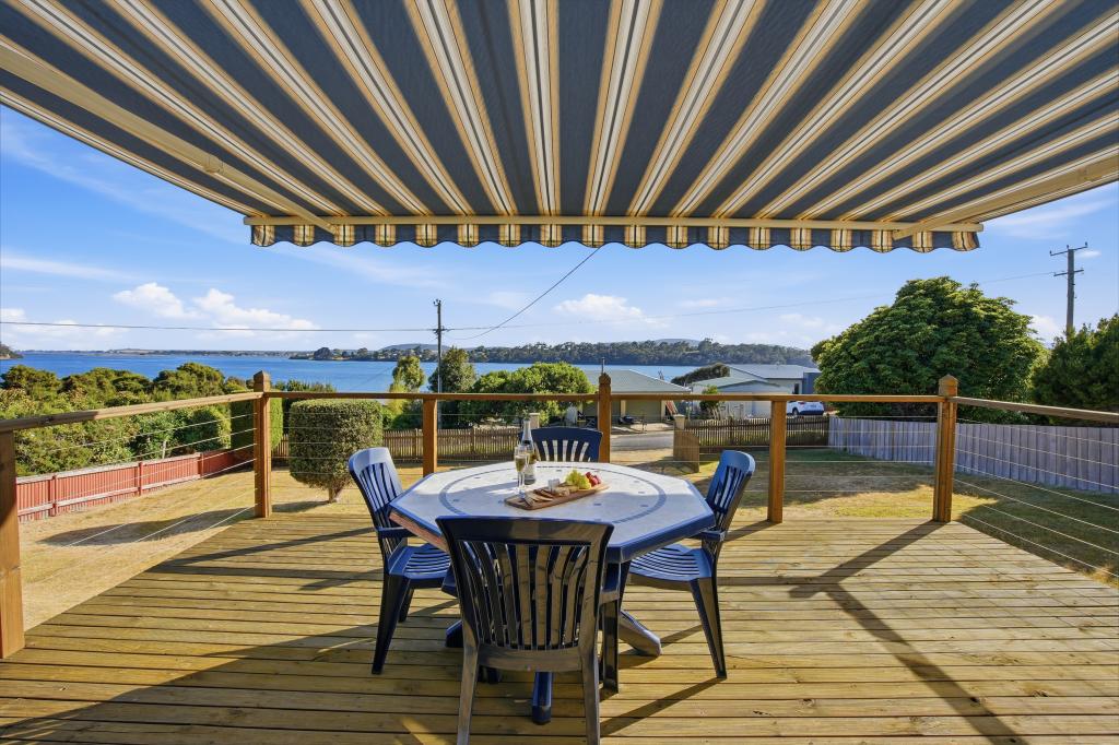 140 Sunset Bvd, Clarence Point, TAS 7270