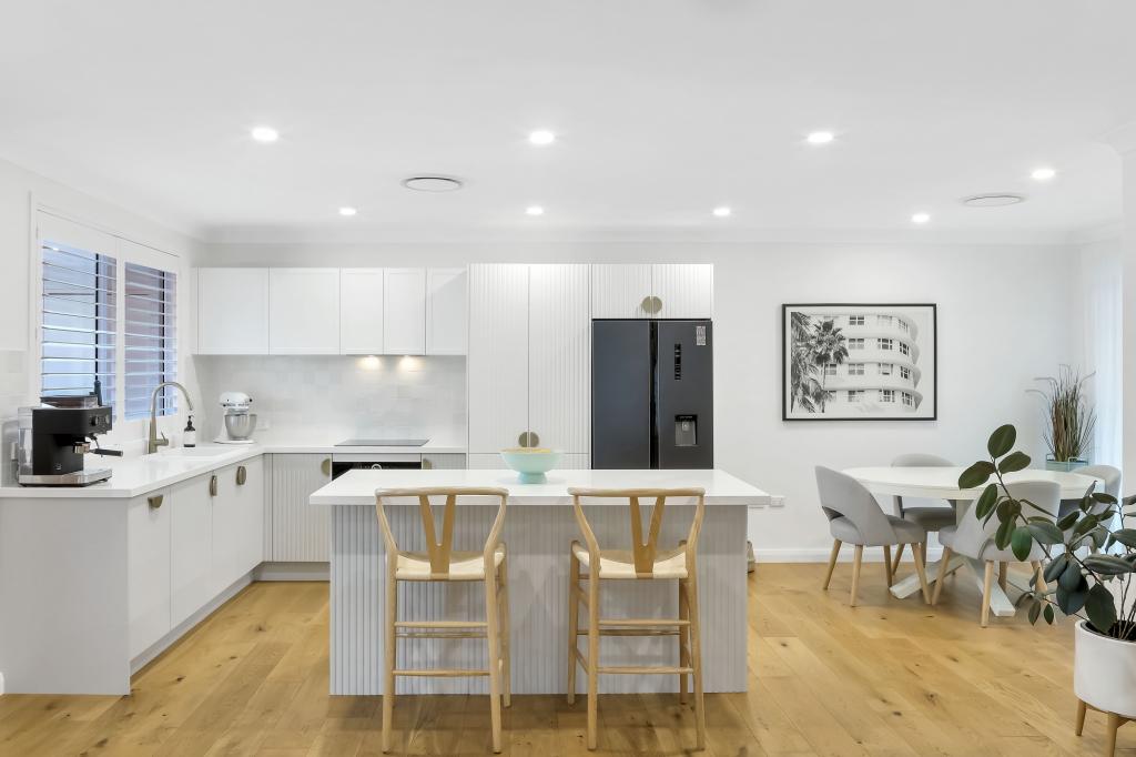 174 The Round Dr, Avoca Beach, NSW 2251