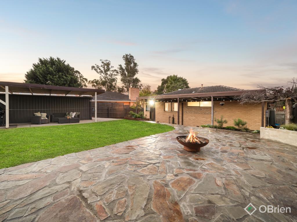 94 Karingal Dr, Frankston, VIC 3199