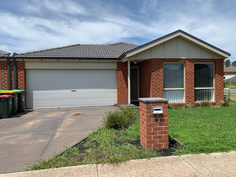 13 Shakespeare Ct, Drouin, VIC 3818