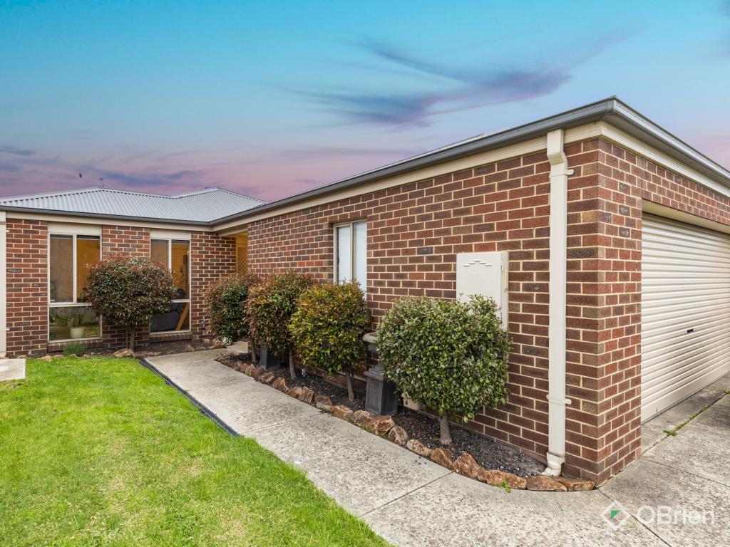 33 Currawong Cres, Pakenham, VIC 3810