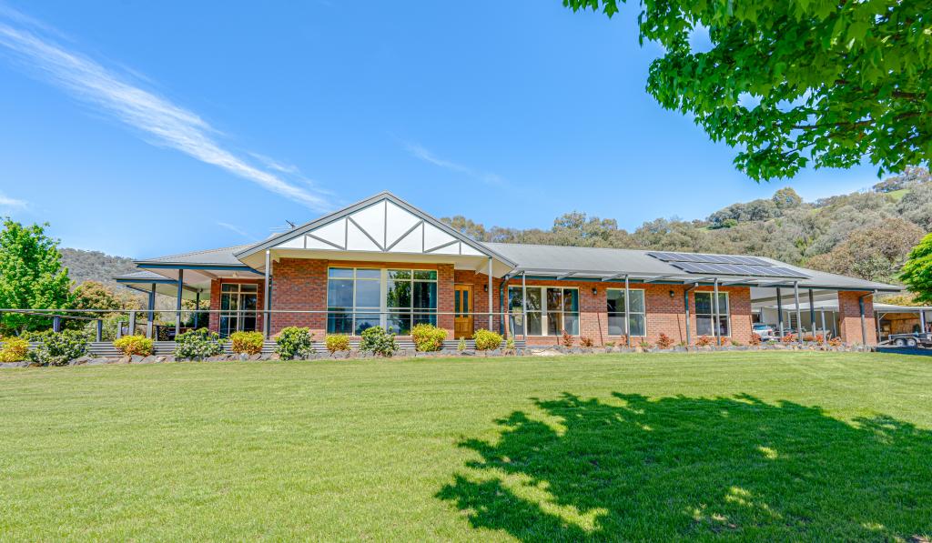 156 Buffalo Creek Rd, Myrtleford, VIC 3737