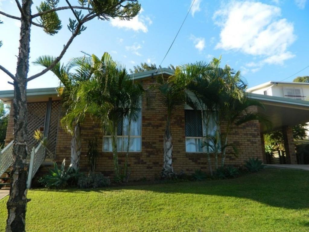14 Ferguson Cres, West Gladstone, QLD 4680