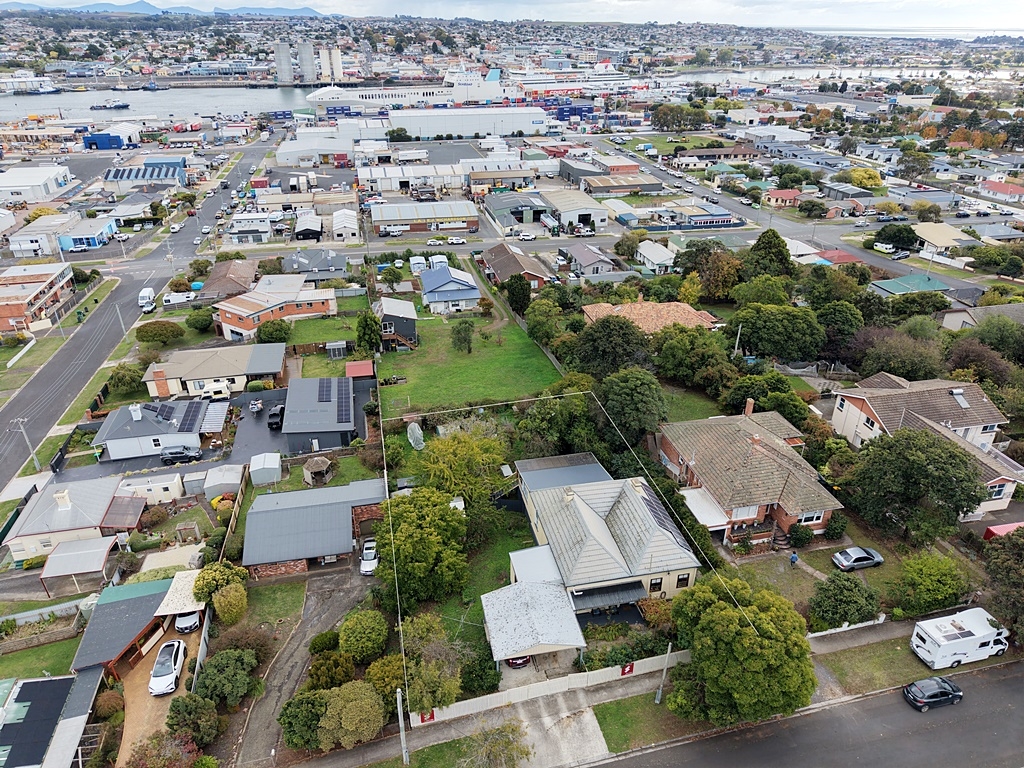 112 David St, East Devonport, TAS 7310