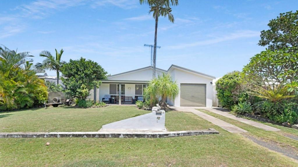 72 Shoreline Cres, Bargara, QLD 4670