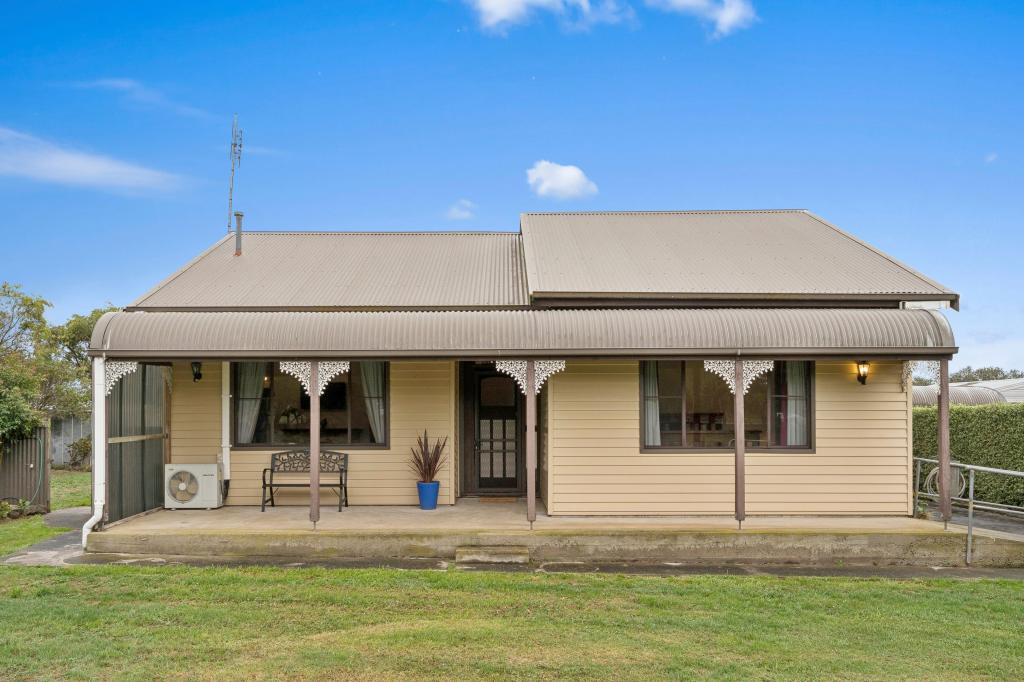 239 Nelsons Rd, Elingamite North, VIC 3266