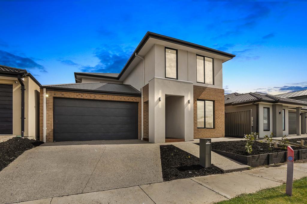 26 HEAVENLY CRES, PAKENHAM, VIC 3810