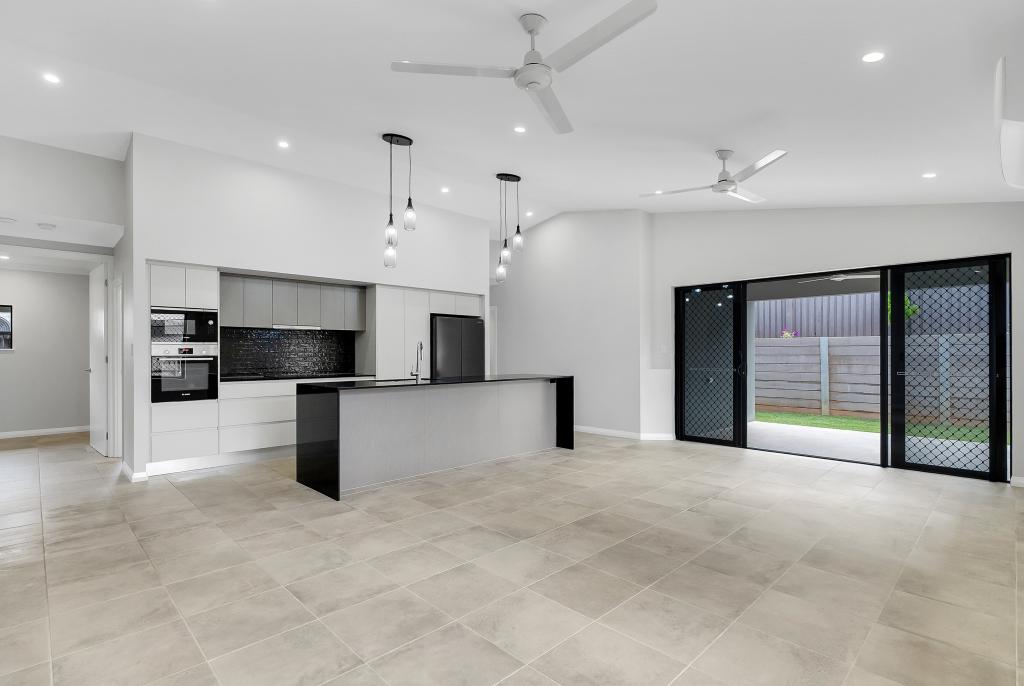 119 Walker Rd, Bentley Park, QLD 4869