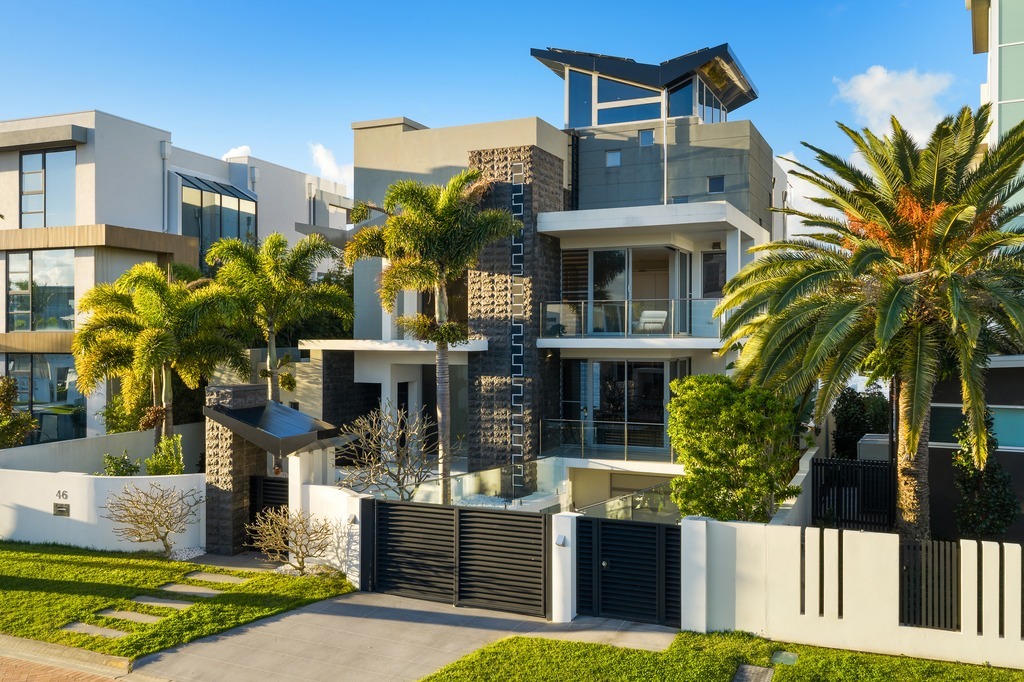 46 Knightsbridge Pde W, Paradise Point, QLD 4216