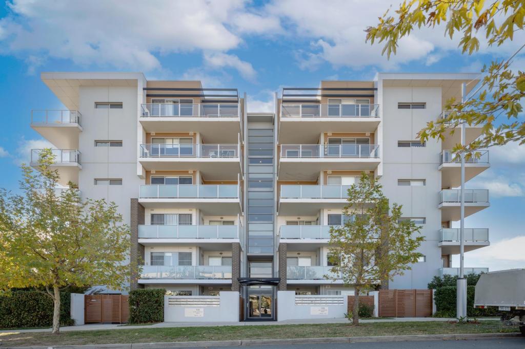 1/120 John Gorton Dr, Coombs, ACT 2611