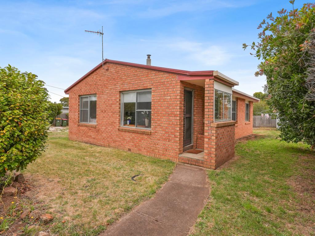 8 Shaw St, Swansea, TAS 7190