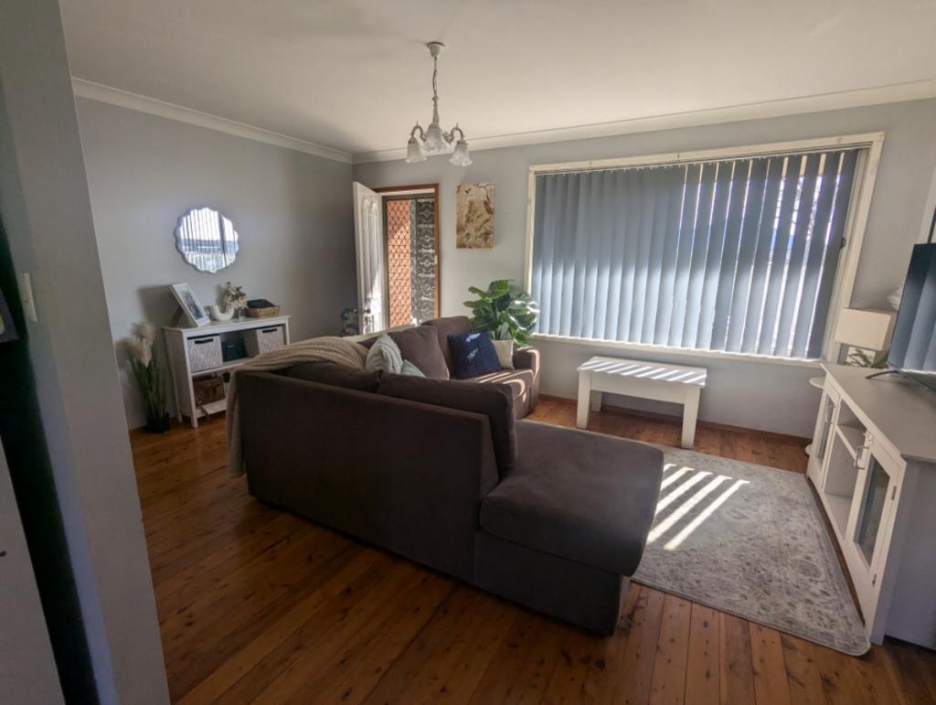 3 Beverley Ave, Unanderra, NSW 2526