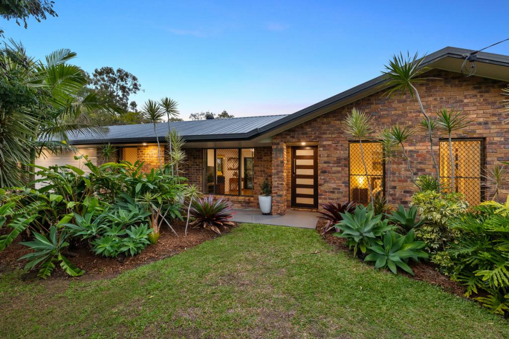 11 Lewisham Ct, Birkdale, QLD 4159