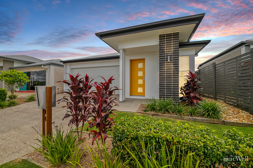 60 Mcconnell Esp, Strathpine, QLD 4500