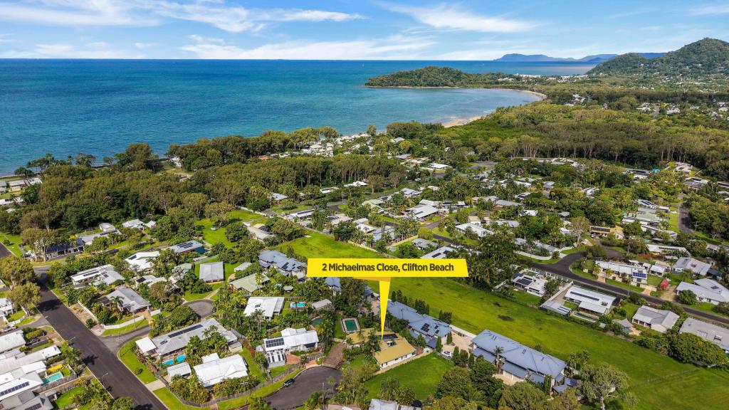 2 Michaelmas Cl, Clifton Beach, QLD 4879