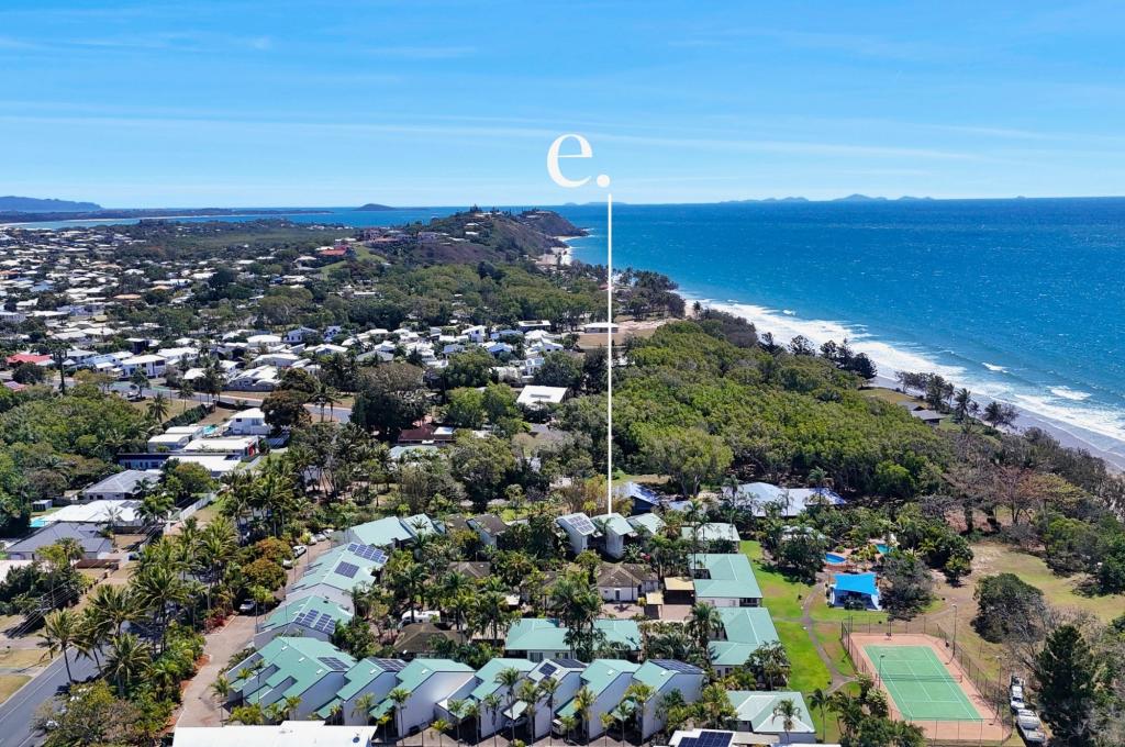 2/9 PACIFIC DR, BLACKS BEACH, QLD 4740