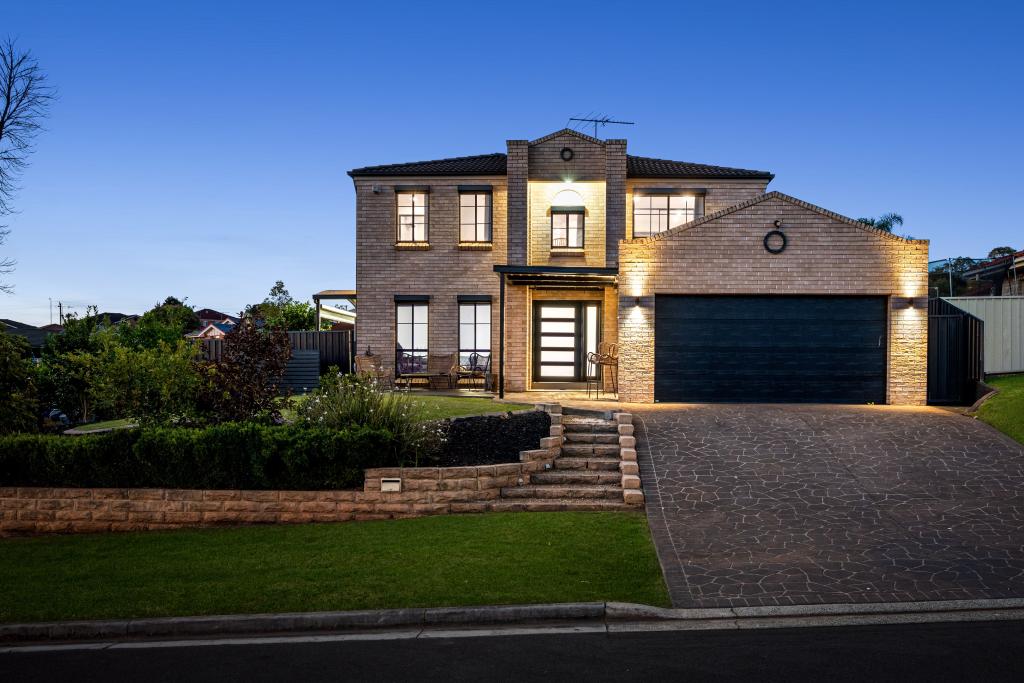 39 Crommelin Cres, St Helens Park, NSW 2560