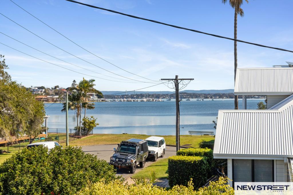 2 HARRY ST, BELMONT SOUTH, NSW 2280