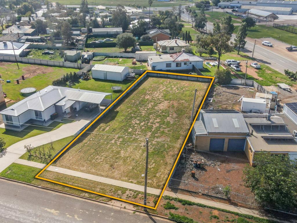 3 East Ave, Yenda, NSW 2681