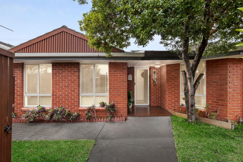 42 KINRADE ST, HUGHESDALE, VIC 3166