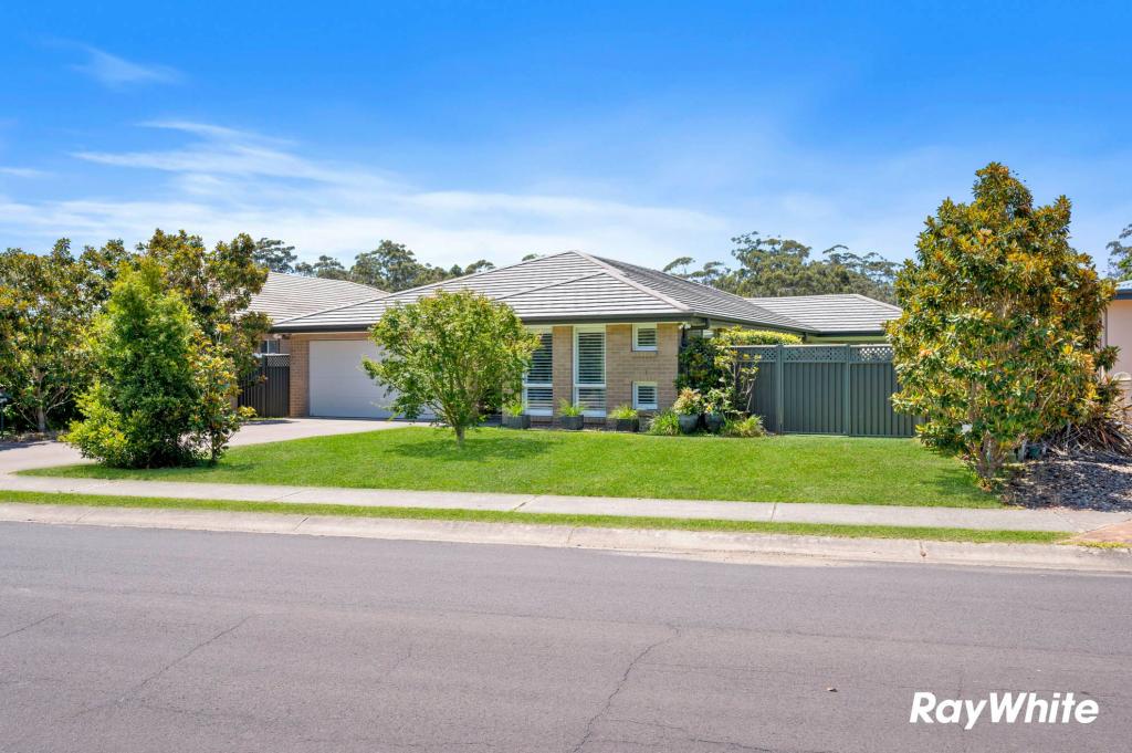 8 Caitlin Cres, Broulee, NSW 2537