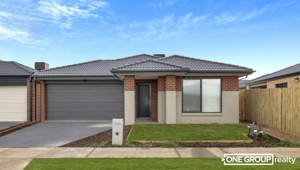 4 FREESIA DR, WALLAN, VIC 3756