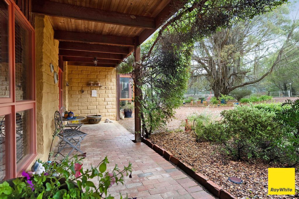 99 Harriott Rd, Bywong, NSW 2621