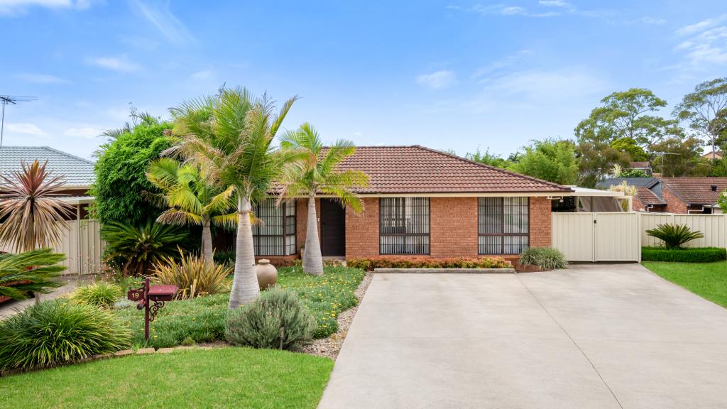 19 Whitworth Pl, Raby, NSW 2566