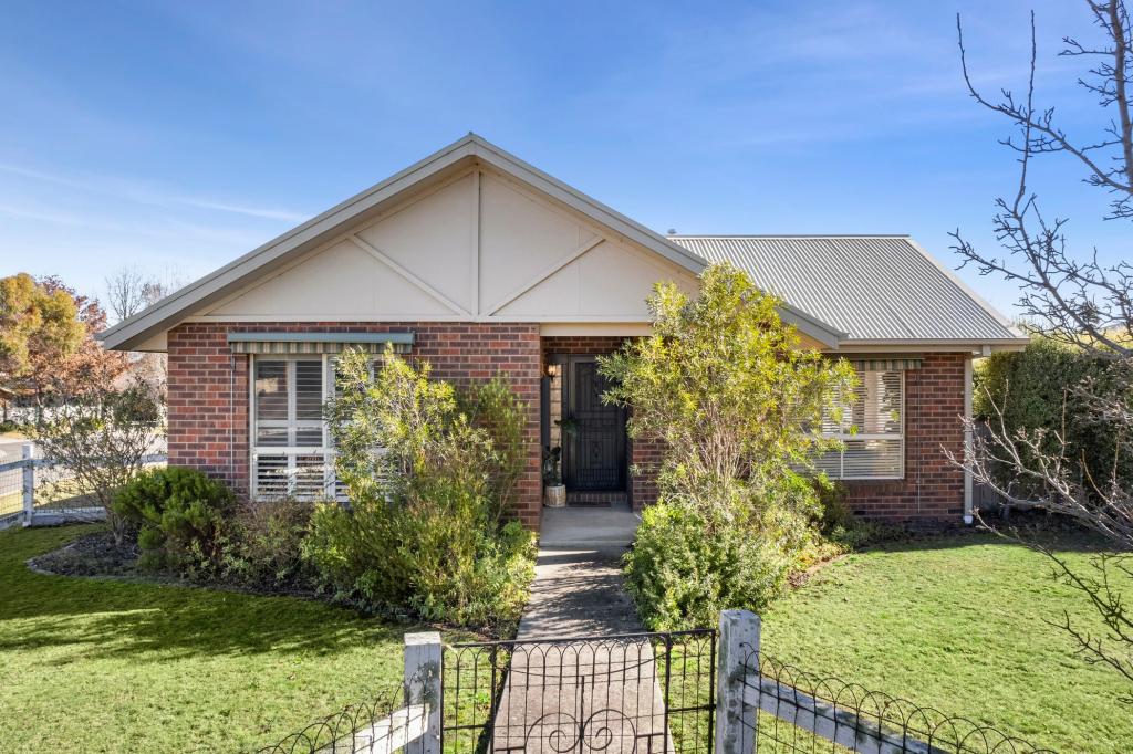 7 Frances Cl, Kyneton, VIC 3444