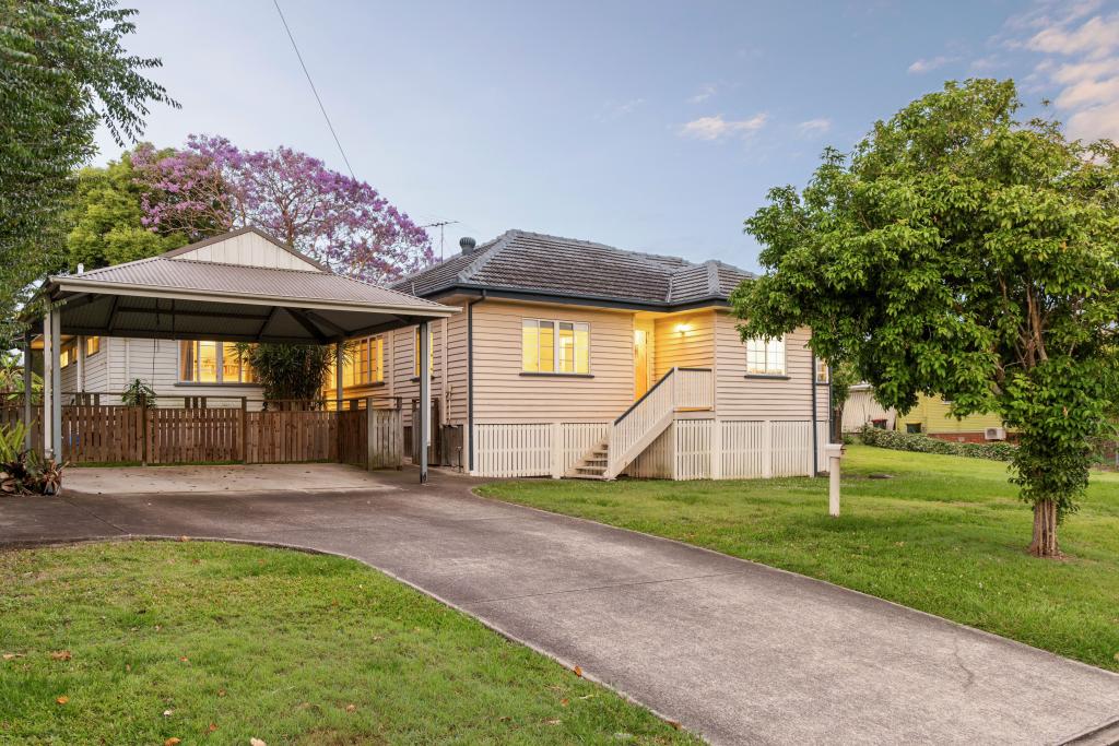 15 Campbell Tce, Oxley, QLD 4075