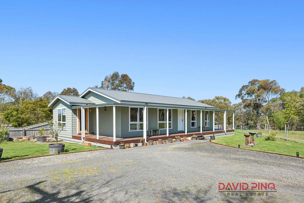 25 Melvins Rd, Riddells Creek, VIC 3431