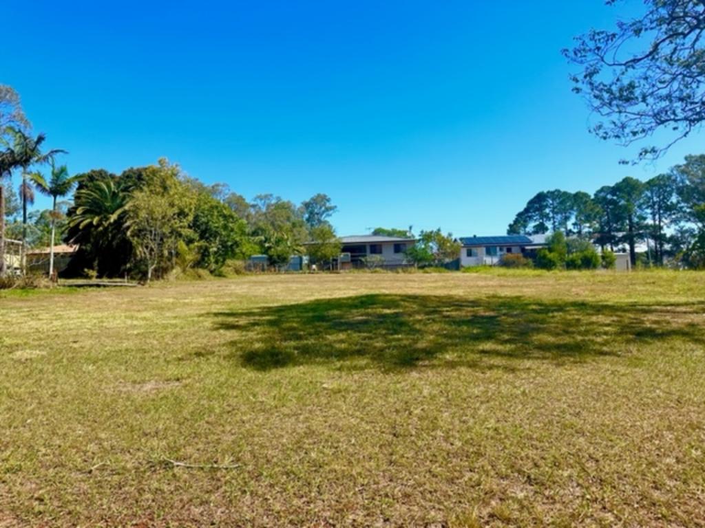 6 Frenchem Tce, Macleay Island, QLD 4184