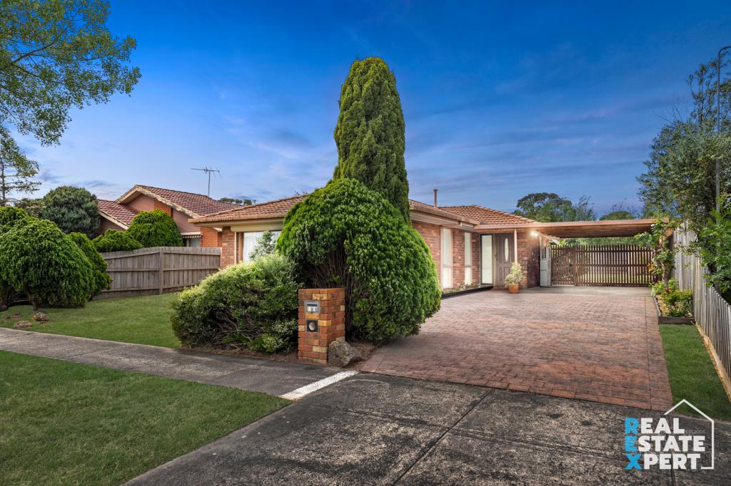 6 Parkes Way, Hampton Park, VIC 3976