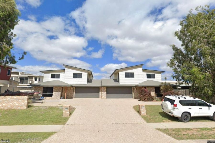 2/65 Lambert Dr, Moranbah, QLD 4744