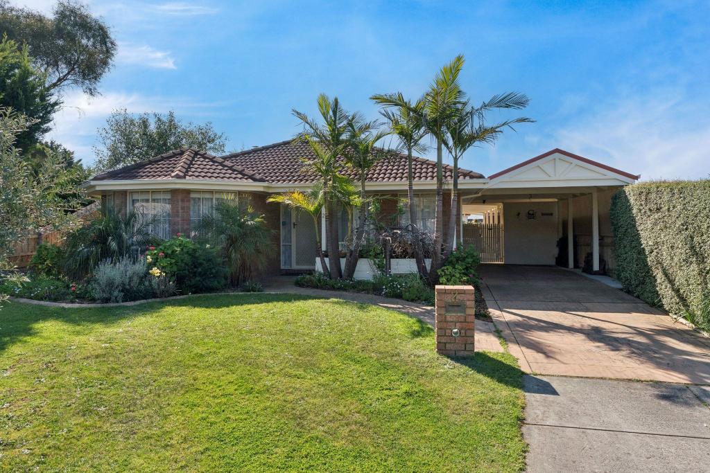 2 Shannon Pl, Langwarrin, VIC 3910