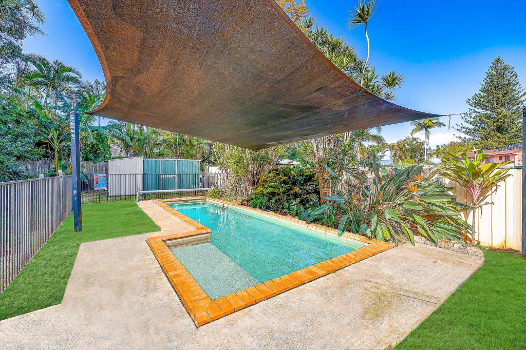 28 Gladstone St, Redland Bay, QLD 4165