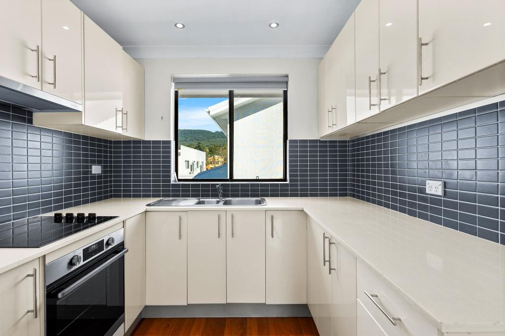 4/16 Bath St, Thirroul, NSW 2515