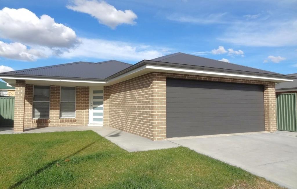 4 Grimes St, Windradyne, NSW 2795