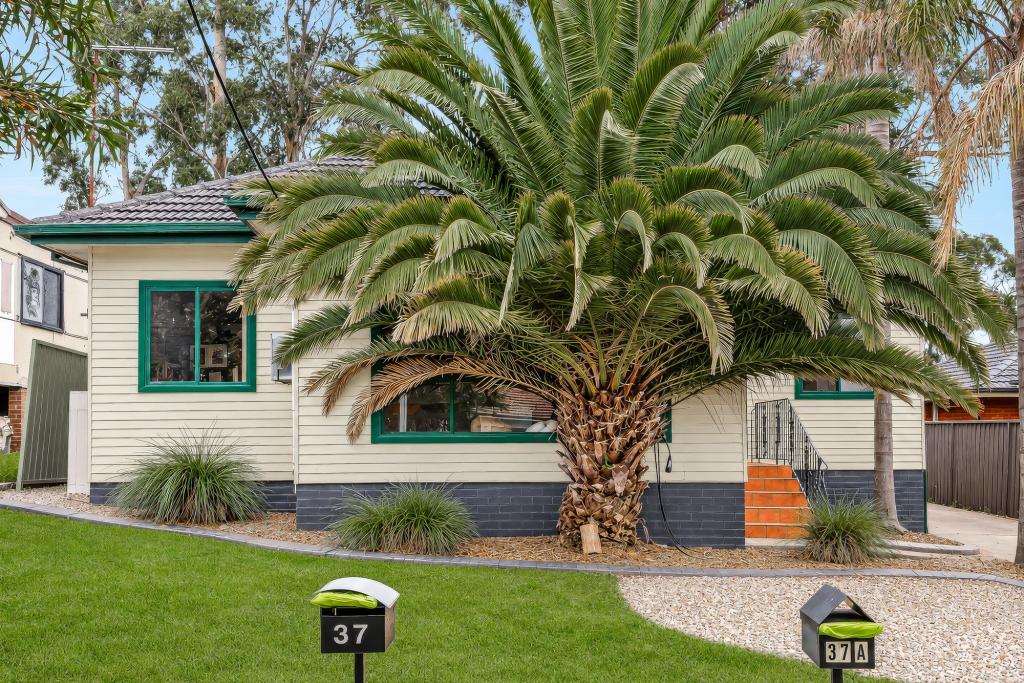 37 & 37A LINCOLN DR, CAMBRIDGE PARK, NSW 2747