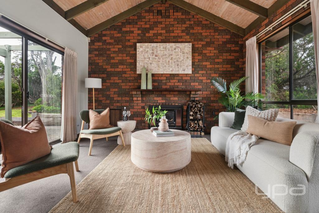 2 Carslake Ave, Blairgowrie, VIC 3942