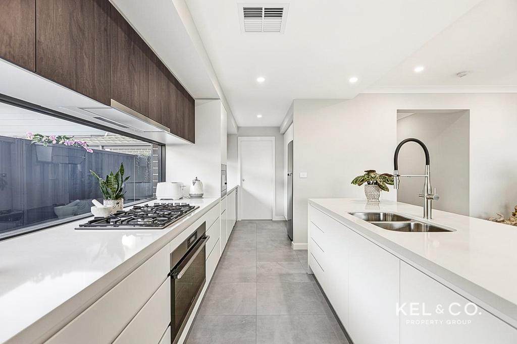 90 TURFFONTEIN AVE, BOX HILL, NSW 2765