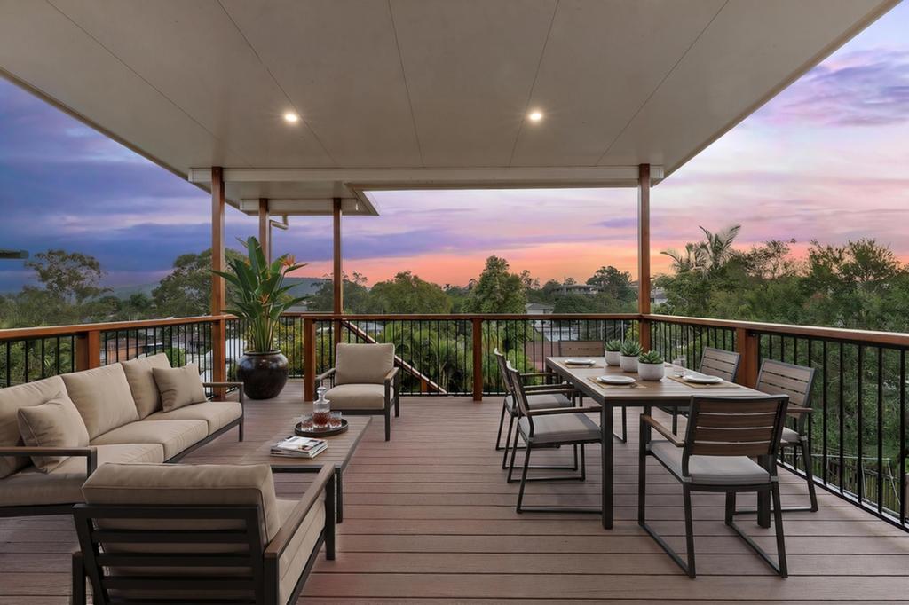 143 Camelia Ave, Everton Hills, QLD 4053