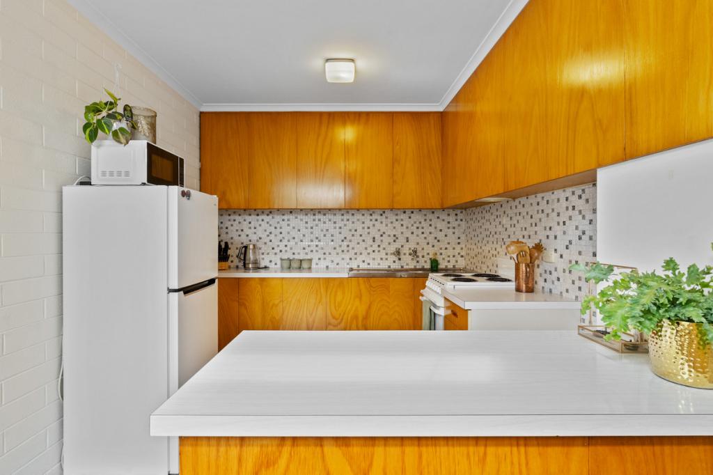 2/38 Oldham Ave, New Town, TAS 7008