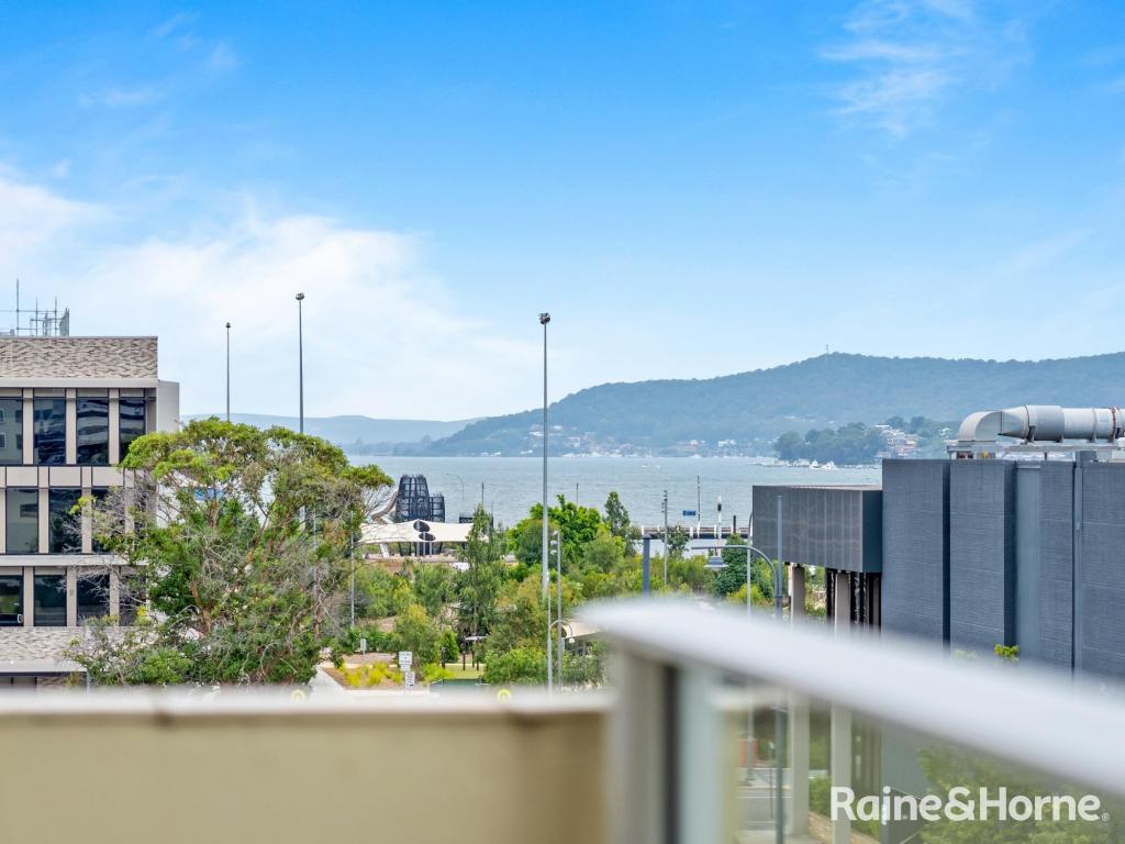 21/12 Baker St, Gosford, NSW 2250