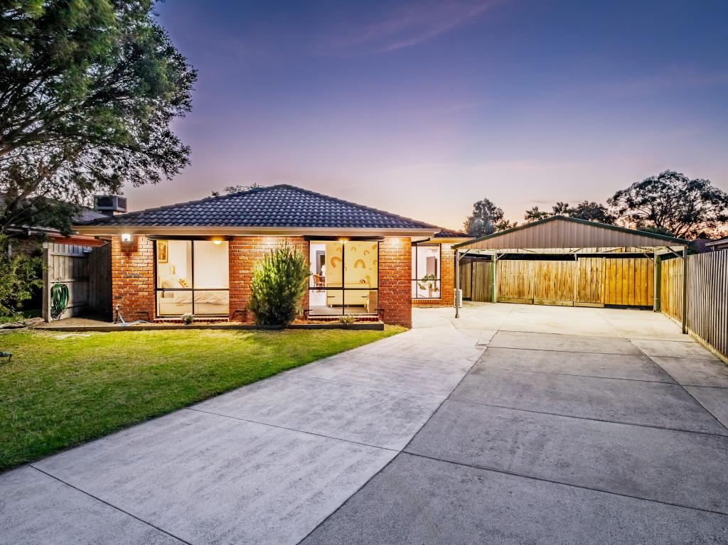 11 Natalie Ct, Cranbourne West, VIC 3977